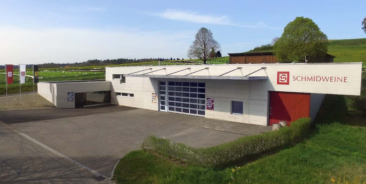 Weingut SCHMID in Basadingen-Schlattingen, Switzerland