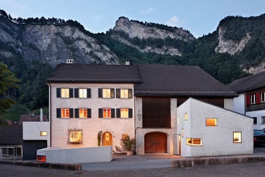 Weingut Familie Hansruedi Adank in Fläsch, Switzerland