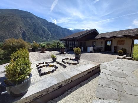 Cave Anne Et Bertrand Gaillard Giroud Sa in Saint-Pierre-de-Clages, Switzerland